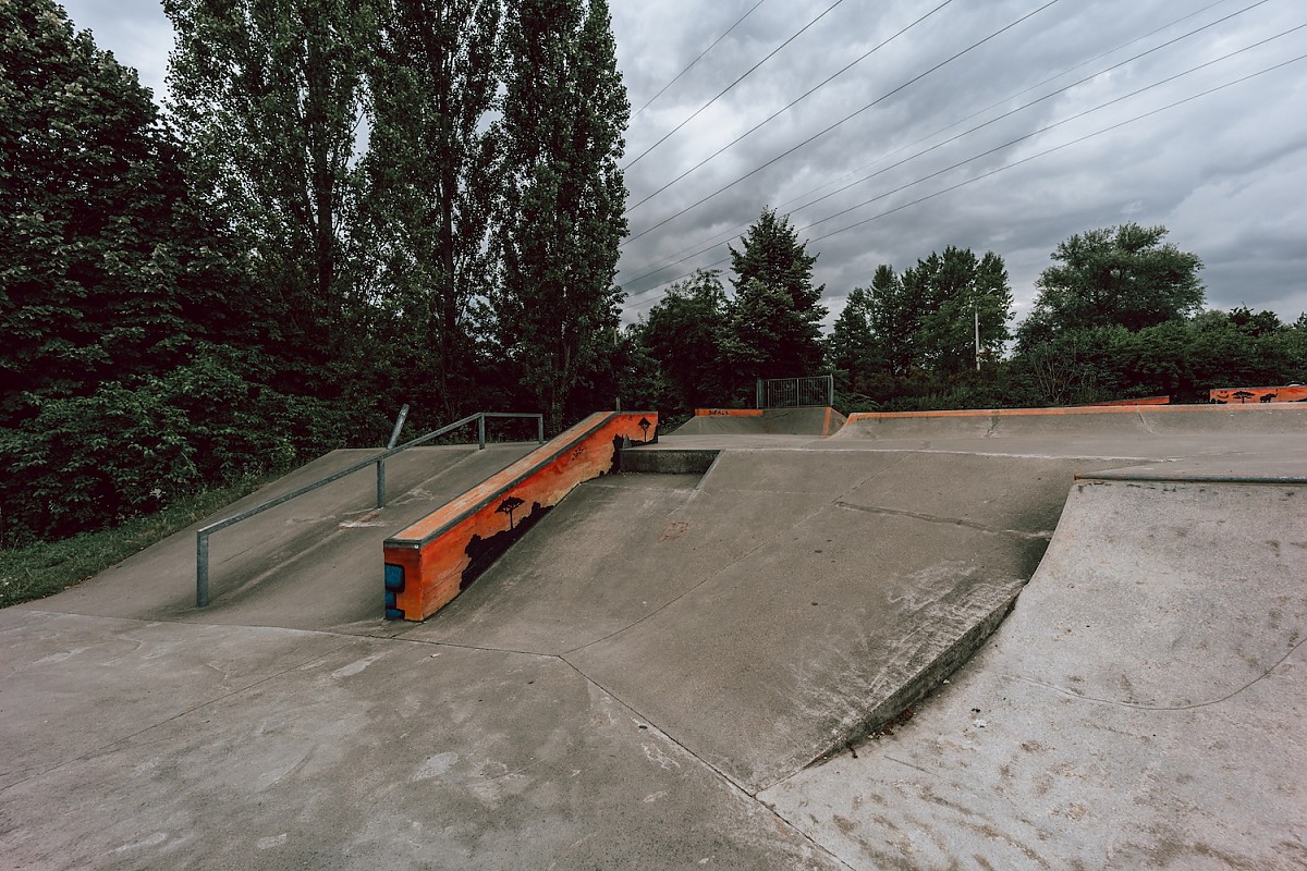 Red Shelter skatepark